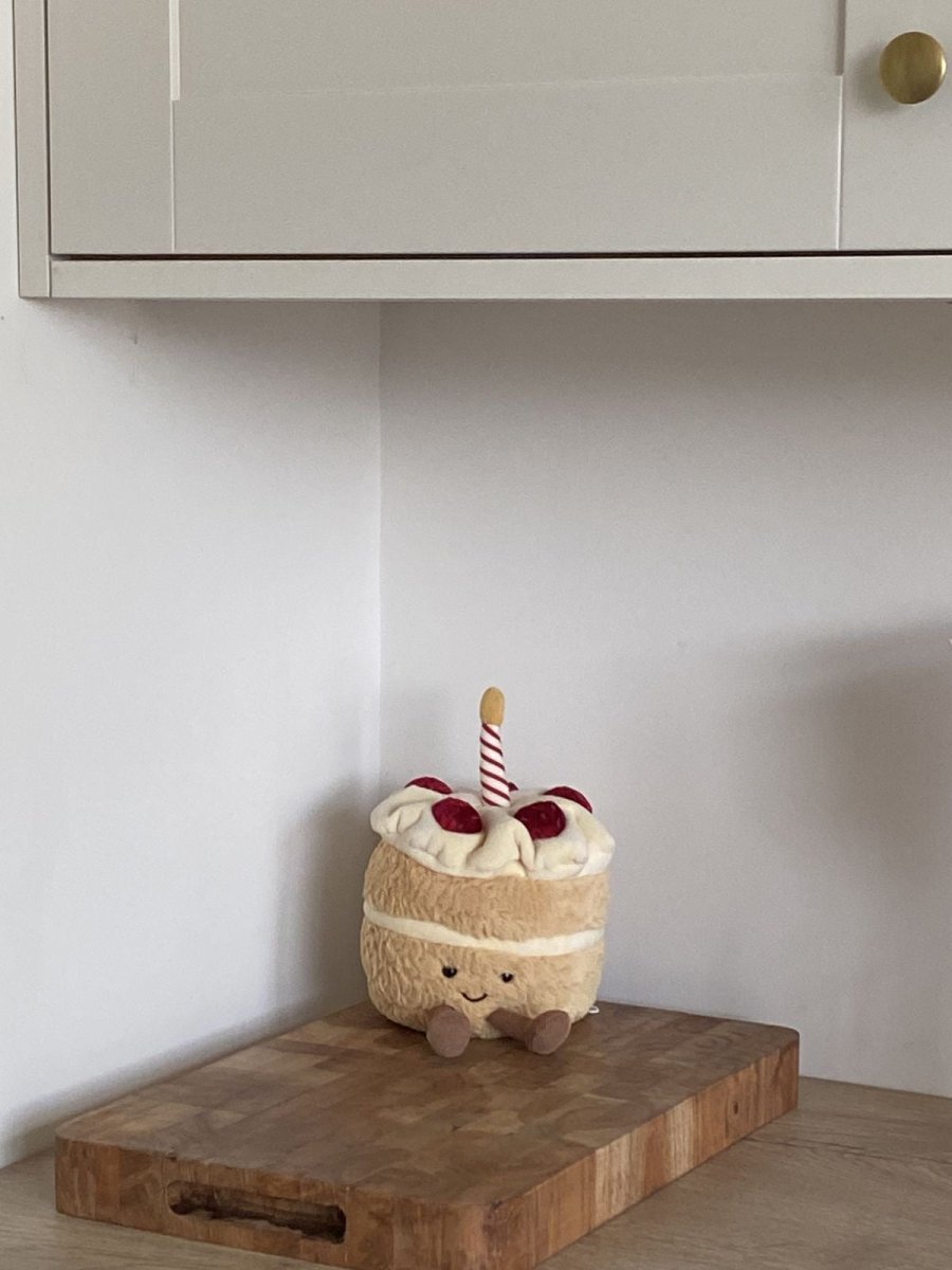 JELLYCAT Amuseable Birthday Cake 生日蛋糕公仔 - Topickstore