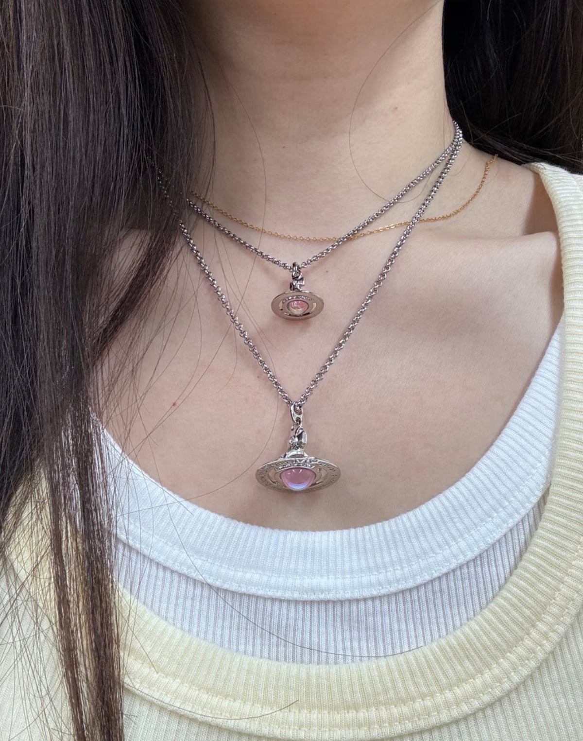 限定款! Vivienne Westwood ORB Crystal 🍬鐳射幻彩星球項鍊🫧