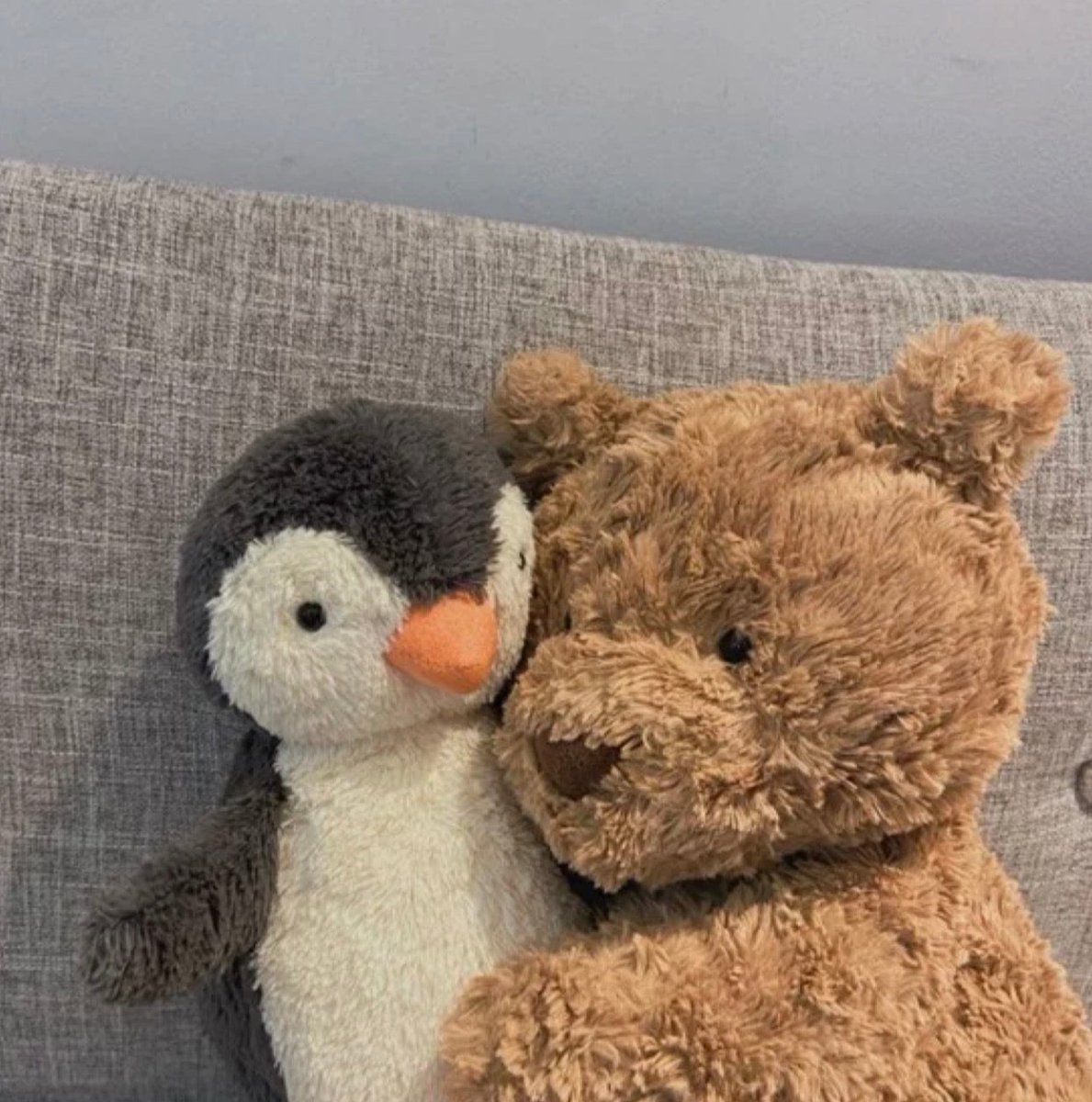 JELLYCAT 36cmBartholomew bear 🧸｜超鬆軟大肚肚✨抱緊它超療癒的～ - Topickstore