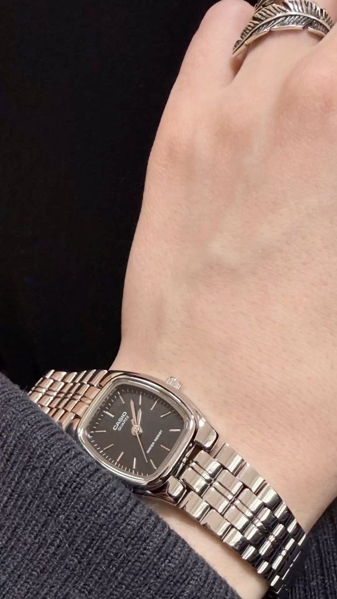 Casio Classic Silver 復古氣質小鋼錶(黑白兩色) - Topickstore