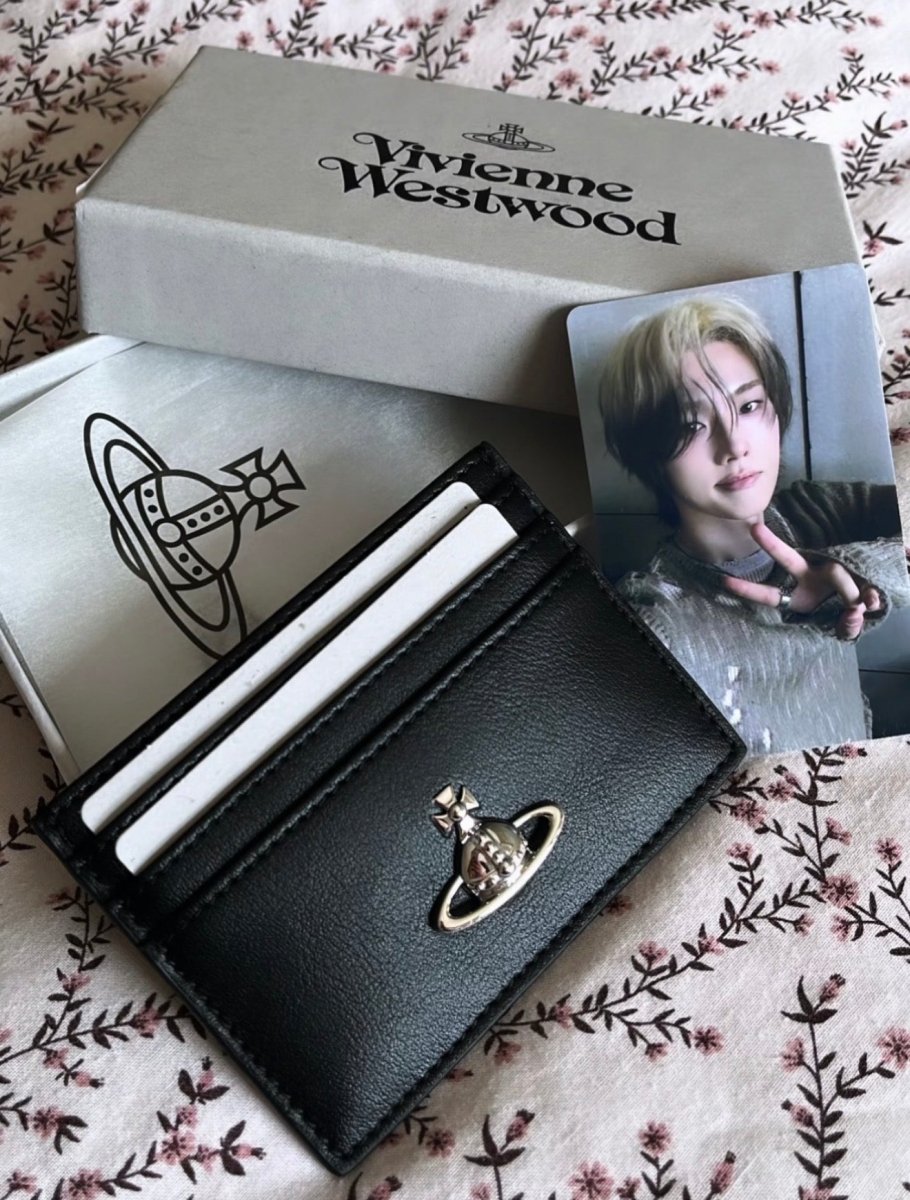 Vivienne Westwood 經典小土星Logo系列卡套款🖤 - Topickstore