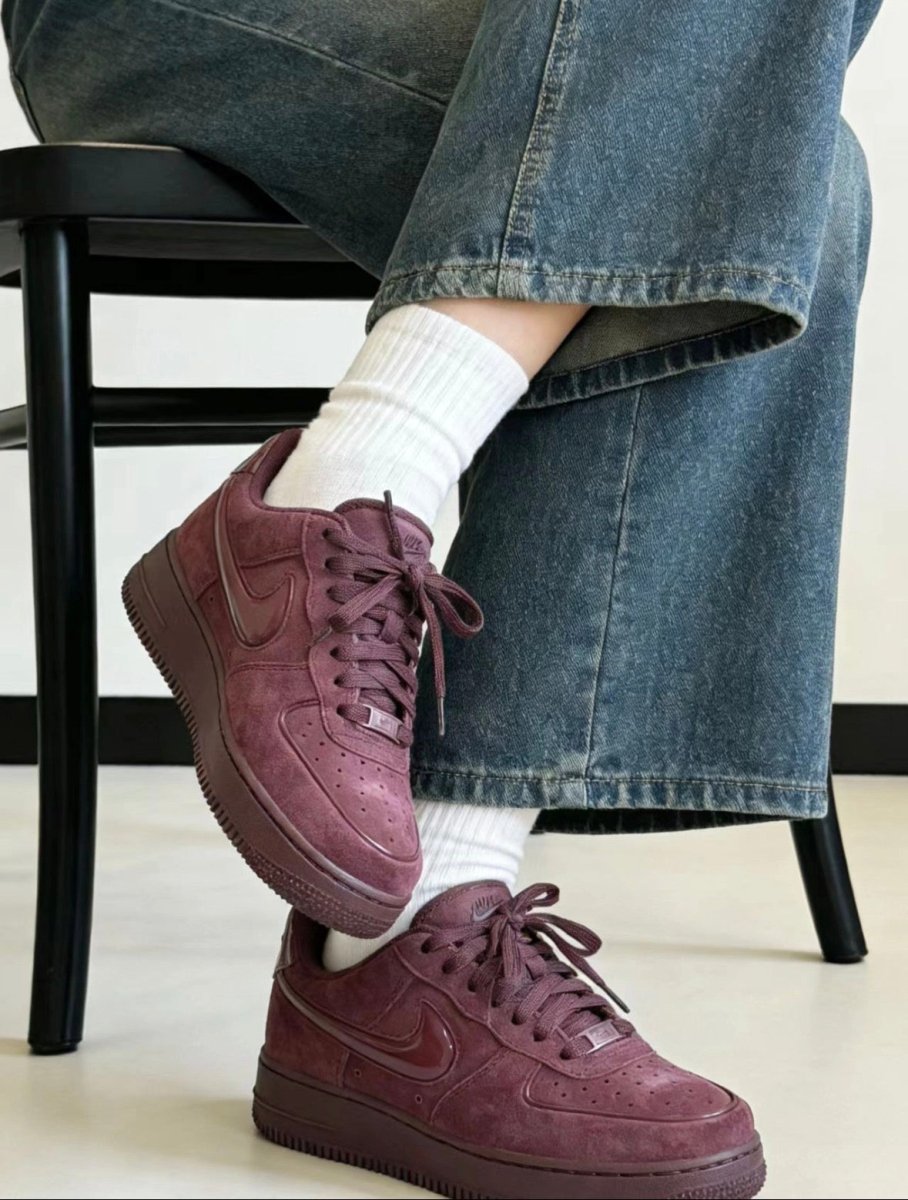 復古氛圍感Nike Air Force 1 '07 "Burgundy" 經典酒紅球鞋 ✨ - Topickstore