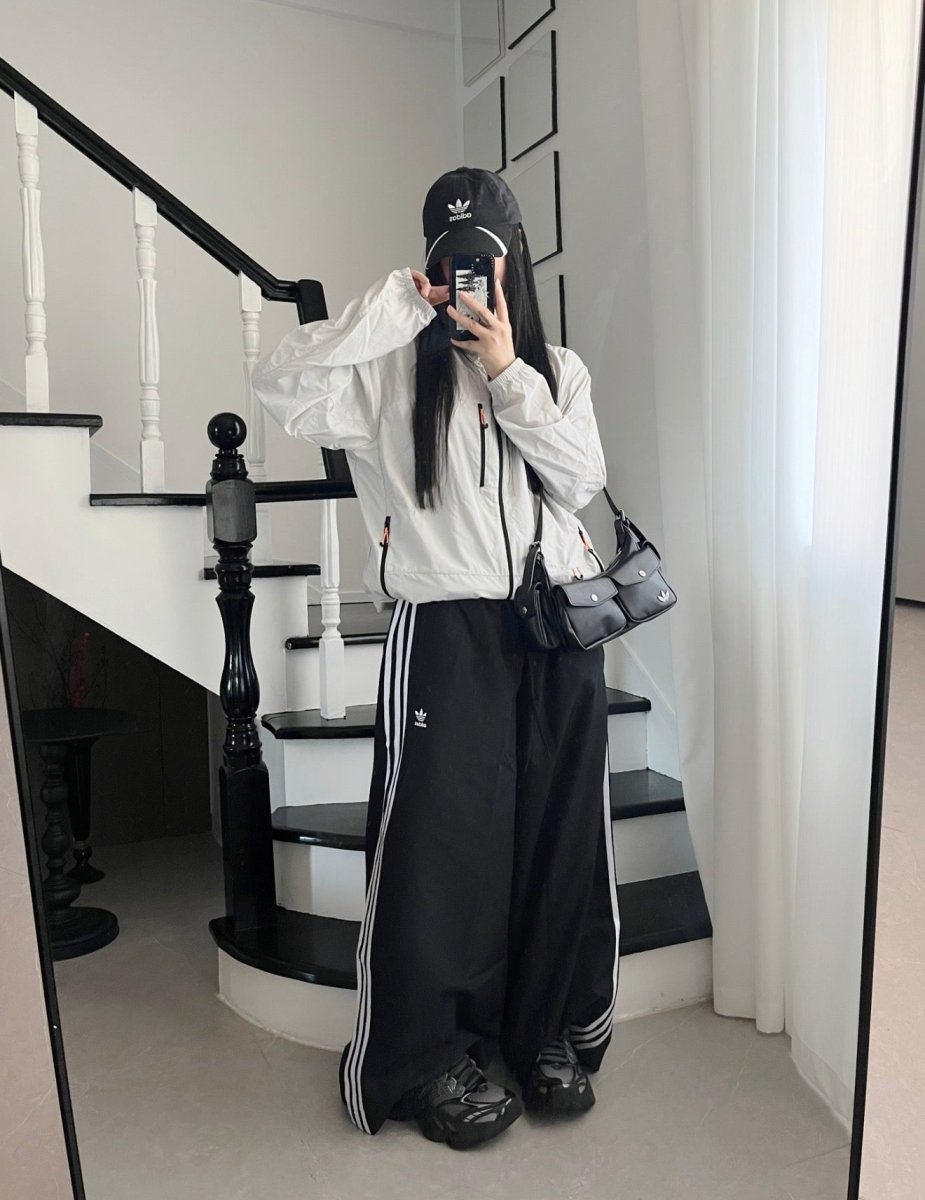 Adidas Originals 黑色經典復古運動單肩包 - Topickstore