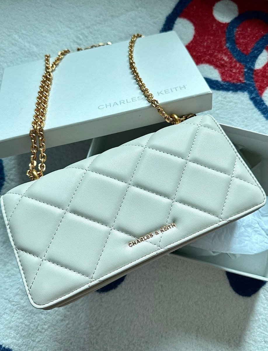 Charles & Keith Paffuto 經典菱格紋鍊條長銀包 - Topickstore