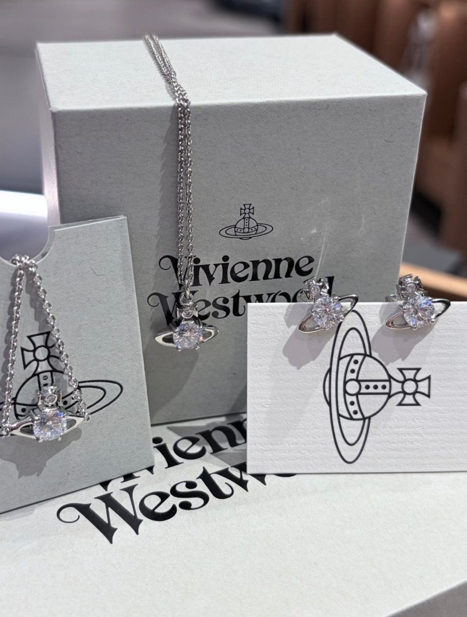 Vivienne Westwood Reina Pendant Necklace ✨超仙氣百搭款 - Topickstore