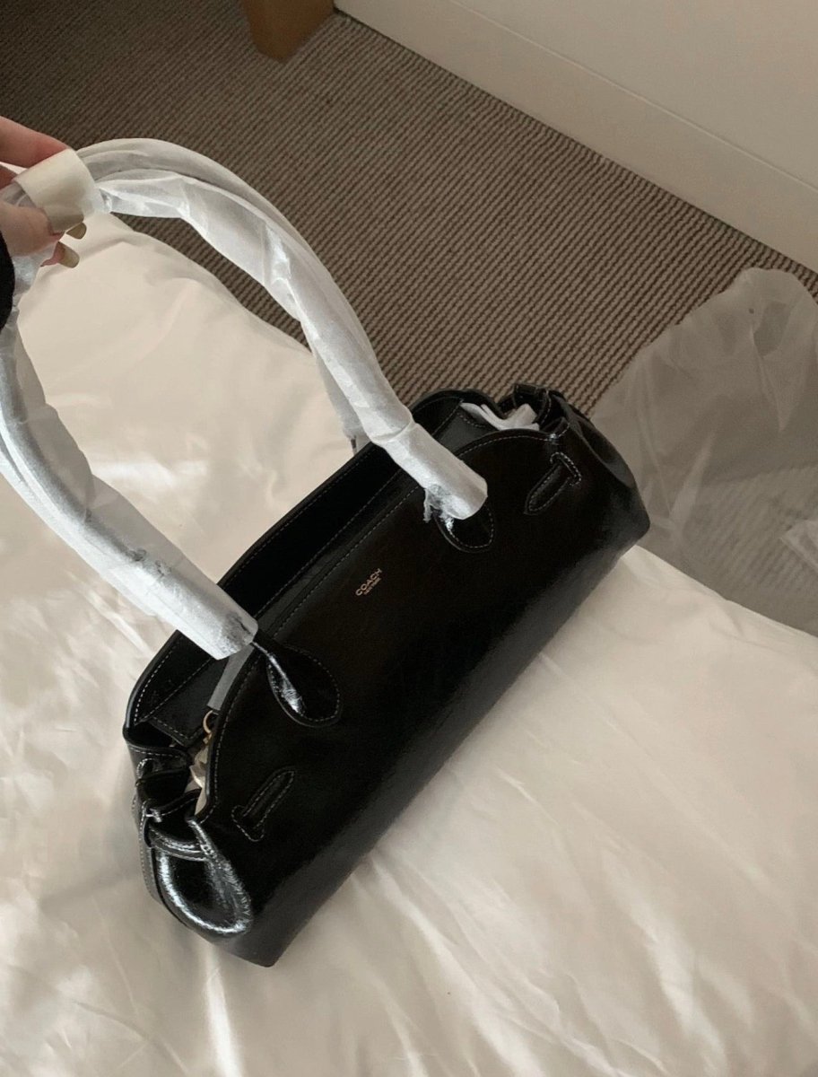 Coach Empire Carryall Bag 34 ｜詢問度超高🕰️復古老錢風法棍手袋👜 - Topickstore