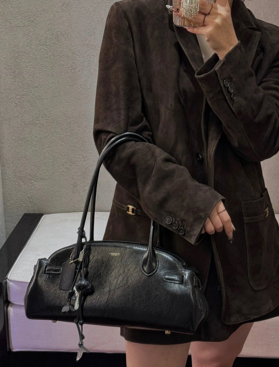 Coach Empire Carryall Bag 34 ｜詢問度超高🕰️復古老錢風法棍手袋👜 - Topickstore