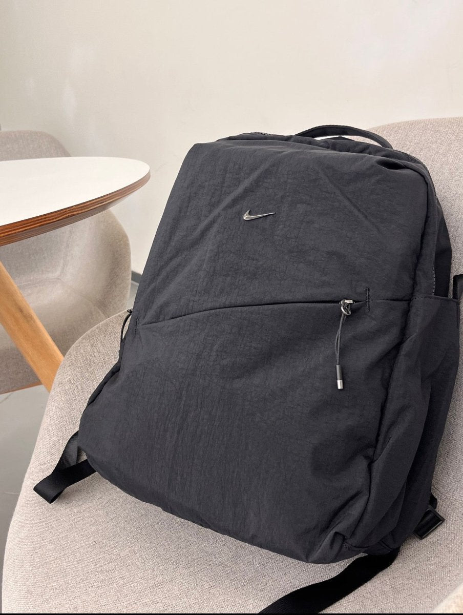 2026春季新款！Nike Aura 24L 立體小勾背包(防水!!) - Topickstore