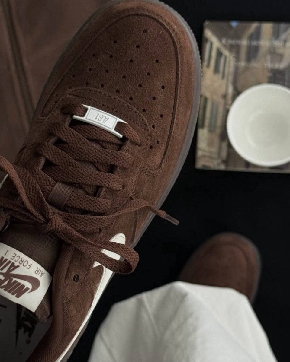 秋冬新款！Nike Air Force 1 '07 摩卡深棕麂皮鞋🍂 - TOPICKSTORE