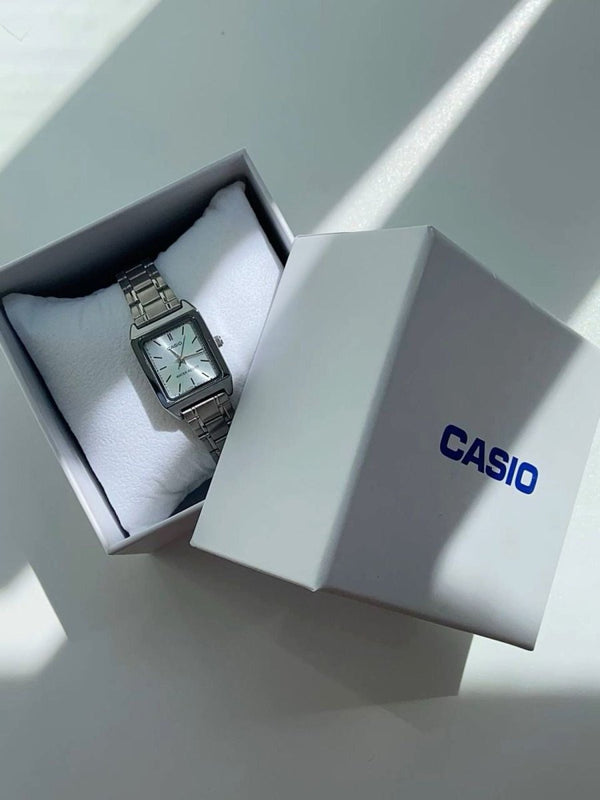 極簡美學天花板！Casio Vintage 復古極簡刻度 小方錶 (金銀兩色) - Topickstore