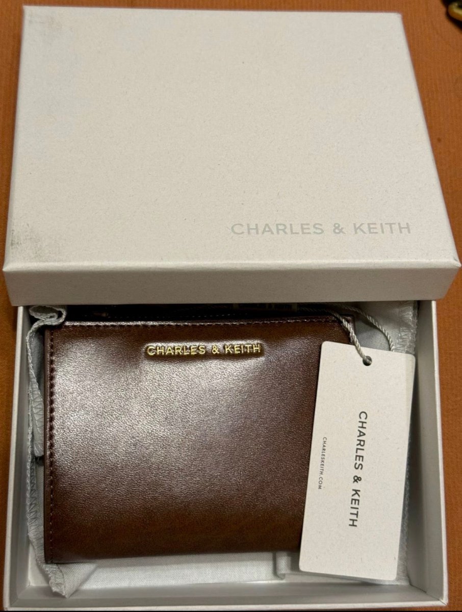 Charles & Keith Harmonee 經典拉鍊短夾 - Topickstore