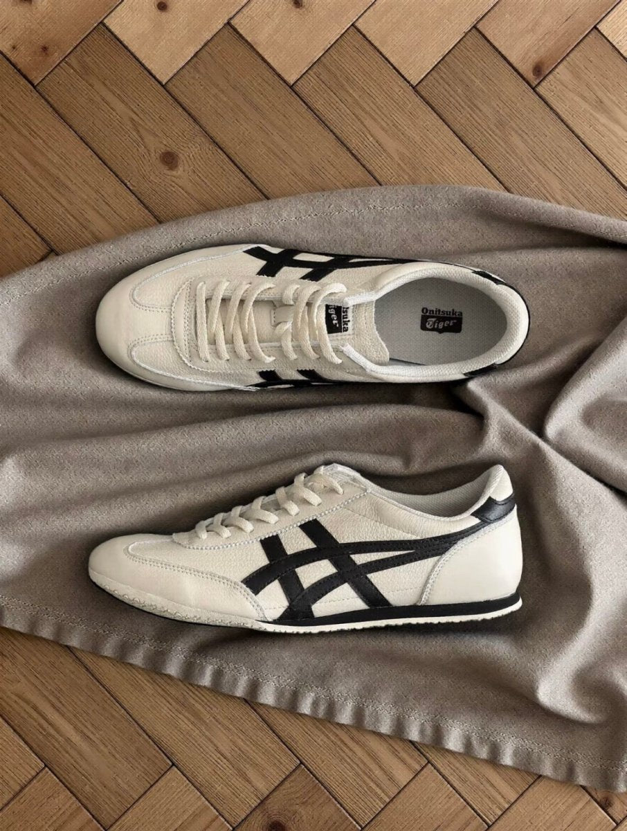 🤍 穿搭人鞋櫃常駐！Onitsuka Tiger 鬼塚虎復古德訓鞋（米白黑焦糖底）✨ - Topickstore