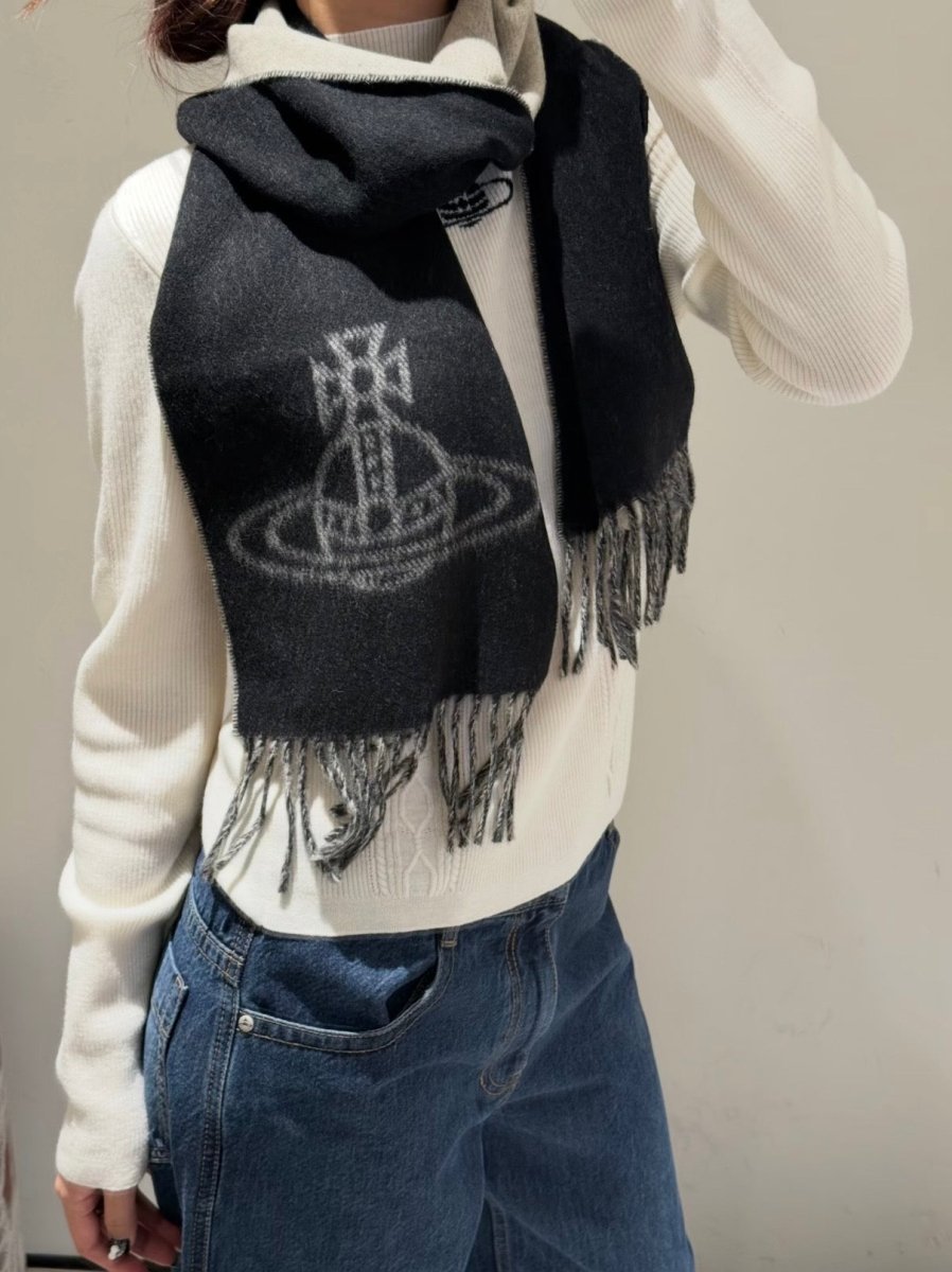 Vivienne Westwood Double Orb 雙面羊毛頸巾｜[風格自由切換・型格百搭] - Topickstore
