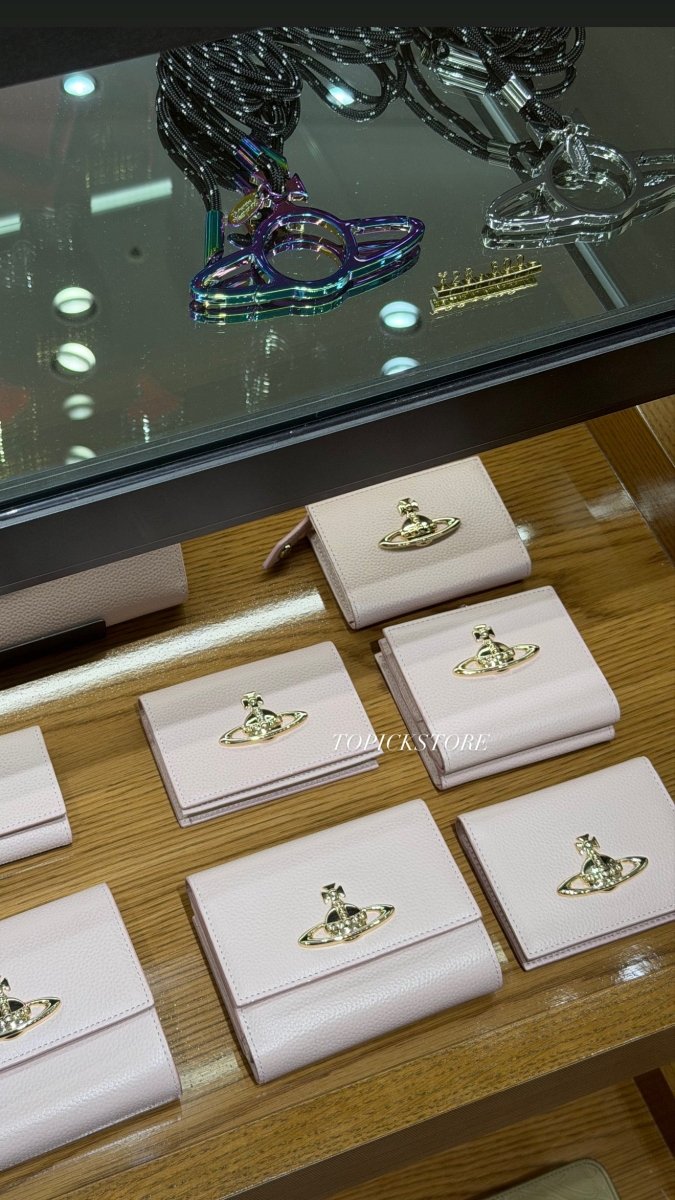 【日本限定】Vivienne Westwood 櫻花粉卡套 - Topickstore