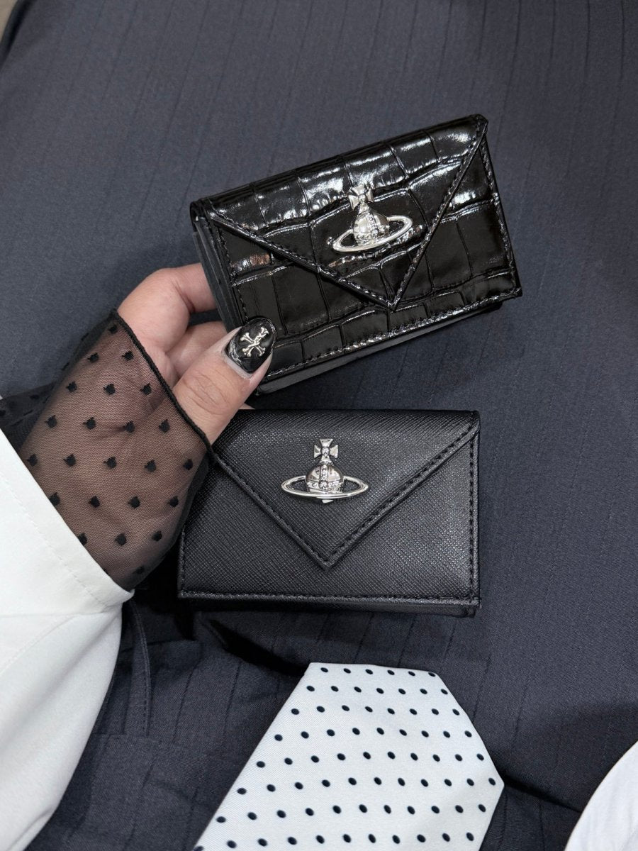 超復古🕰️十字紋防刮牛皮✨Vivienne Westwood Envelope Billfold Saffiano 金/銀色LOGO✨ - Topickstore