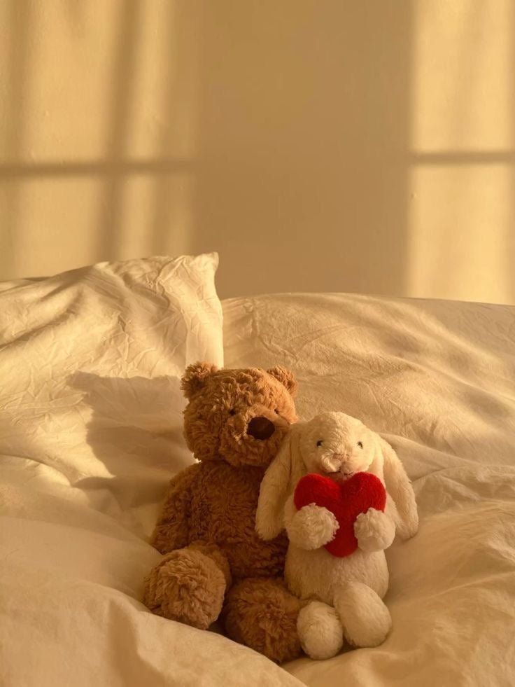 JELLYCAT Bashful Bunny with Heart 抱心心兔兔公仔 - Topickstore