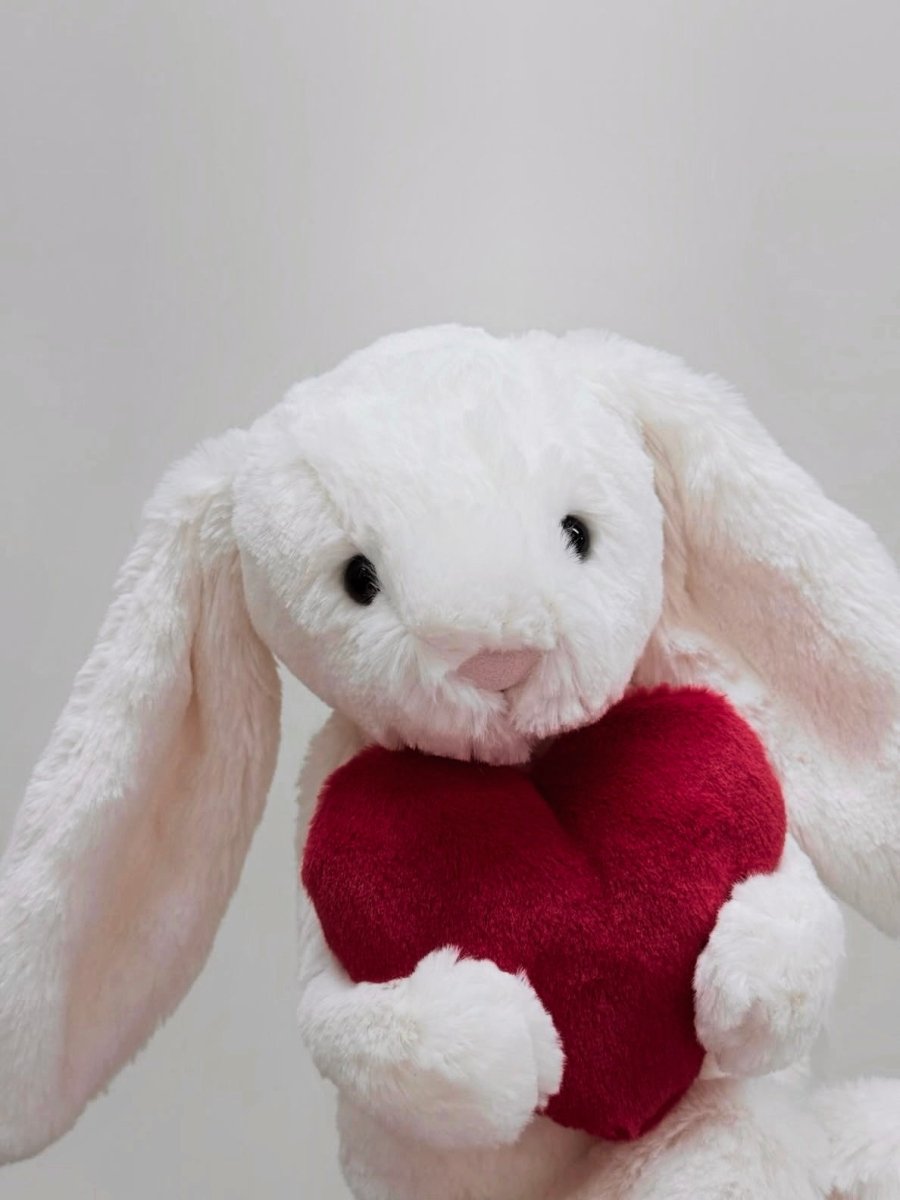 JELLYCAT Bashful Bunny with Heart 抱心心兔兔公仔 - Topickstore