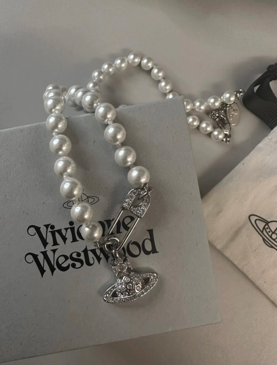 Vivienne Westwood Lucrece Orb 扣針款珍珠項鍊｜[Blackpink Jennie同款!!!] - Topickstore
