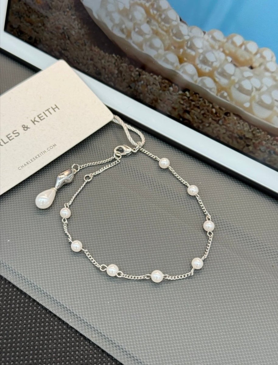 Charles & Keith Corrine 經典珍珠手鍊 - Topickstore