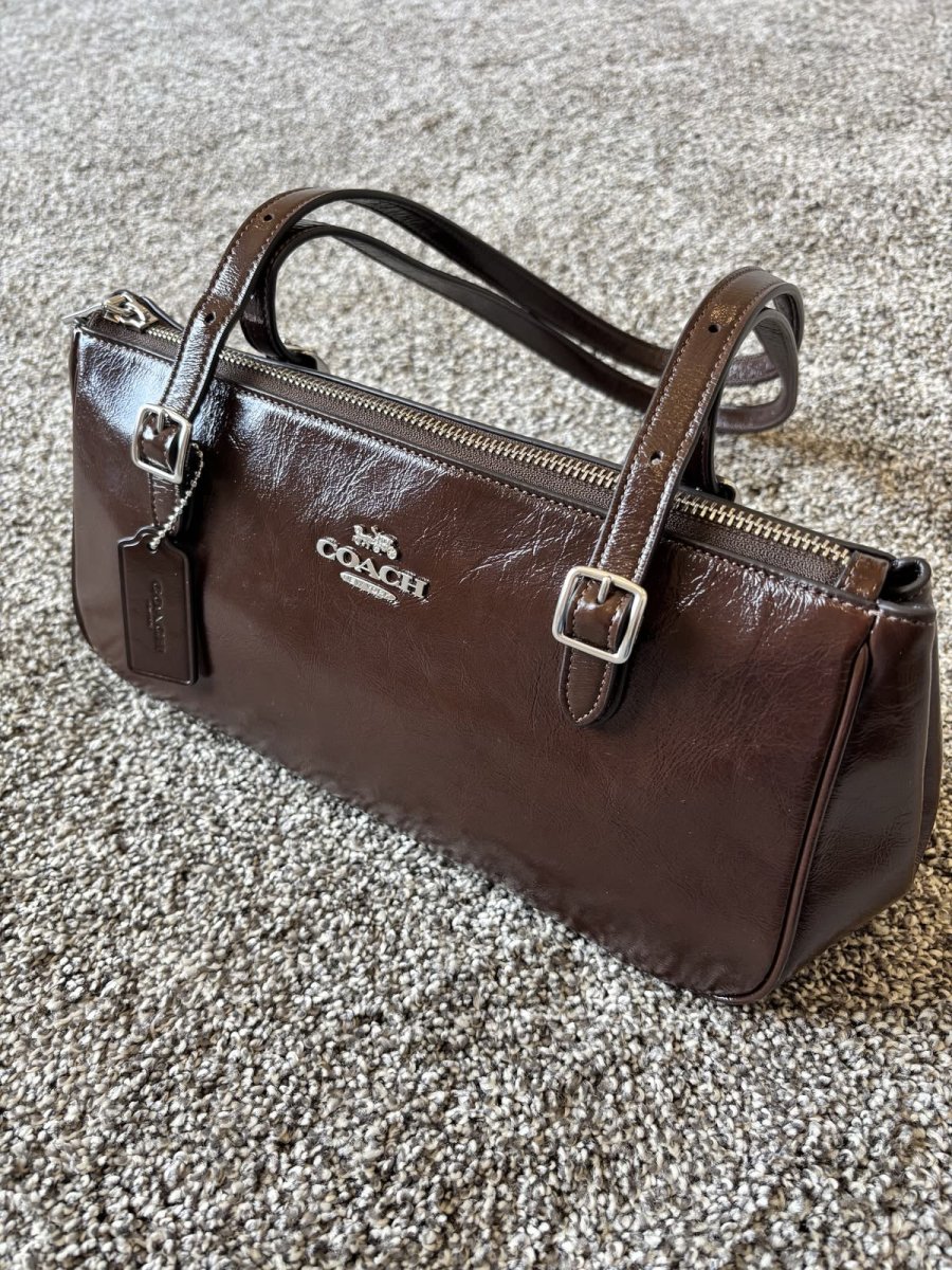 Coach Asher 34 🕯️油蠟皮復古單肩包🖤｜最熱賣兩色：￼楓葉棕🍁 & 黑色🖤 - Topickstore