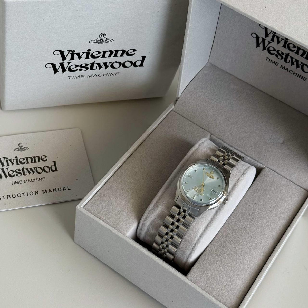 (小/大錶面)Vivienne Westwood Camberwell Watch - 超顯白冰川藍 [最熱賣情侶錶款］ - Topickstore