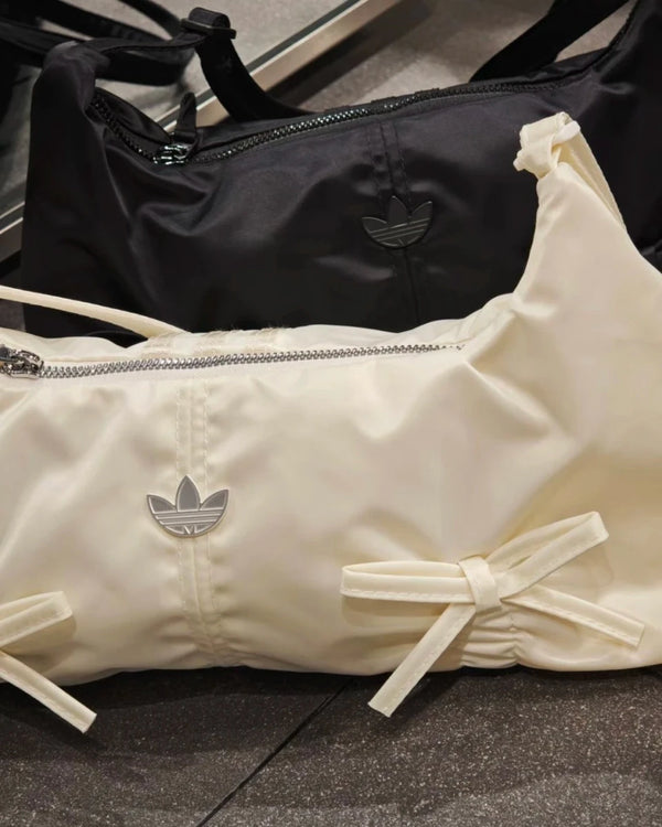 ADIDAS ORIGINALS 蝴蝶結法棍包｜韓系甜酷風肩背袋🎀 - Topickstore