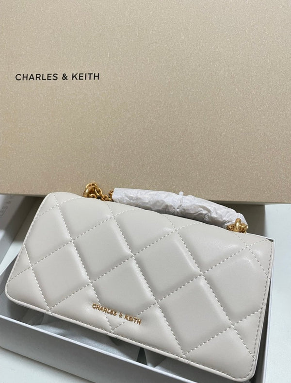 Charles & Keith Paffuto 經典菱格紋鍊條長銀包 - Topickstore