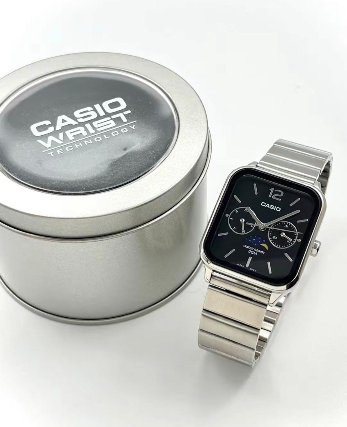 超有質感! Casio 經典月相小方錶 (黑/白兩色)