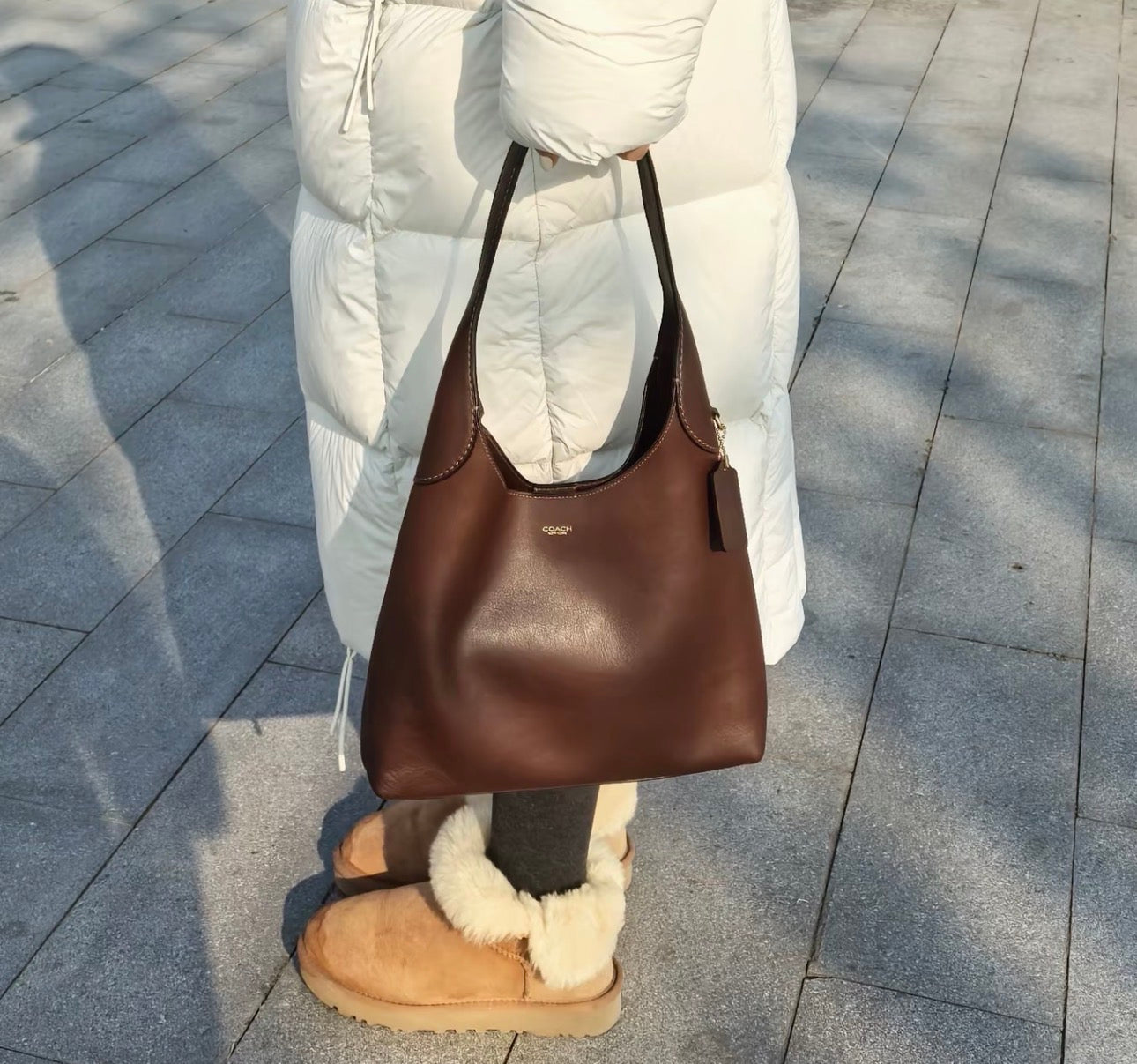 Coach Brooklyn Shoulder Bag 28 中型肩背袋