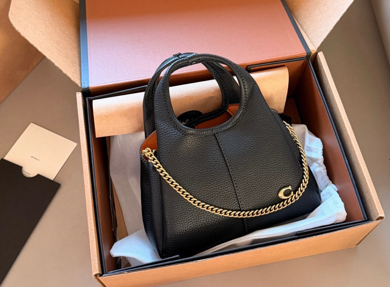 Coach Lana Shoulder Bag 19  迷你鏈條肩背袋｜氣質小手袋