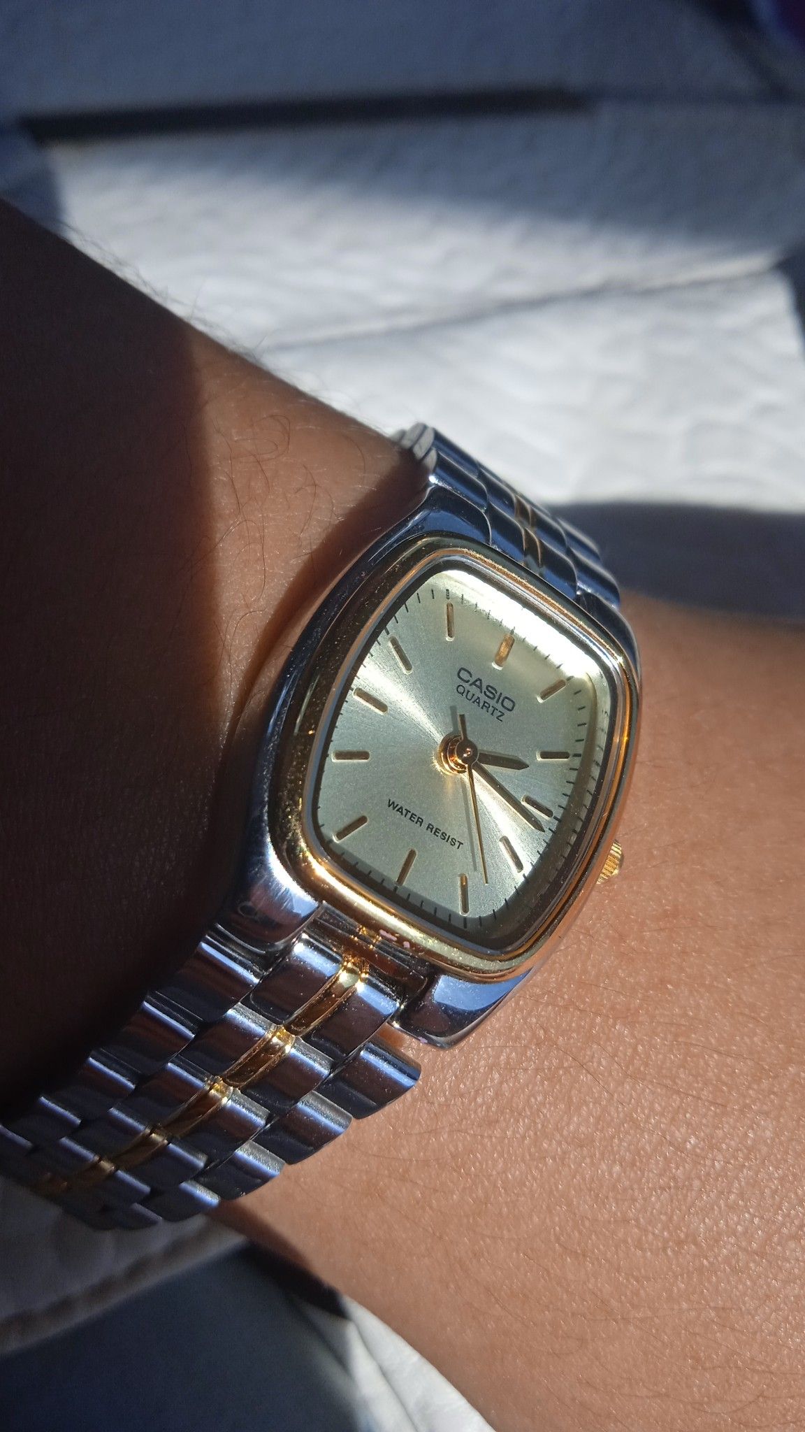 Casio Mixed Metals｜經典金銀撞色設計 精緻百搭